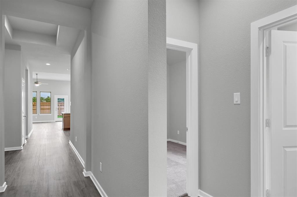 746 Mockingbird Passage, Beasley, Texas image 4