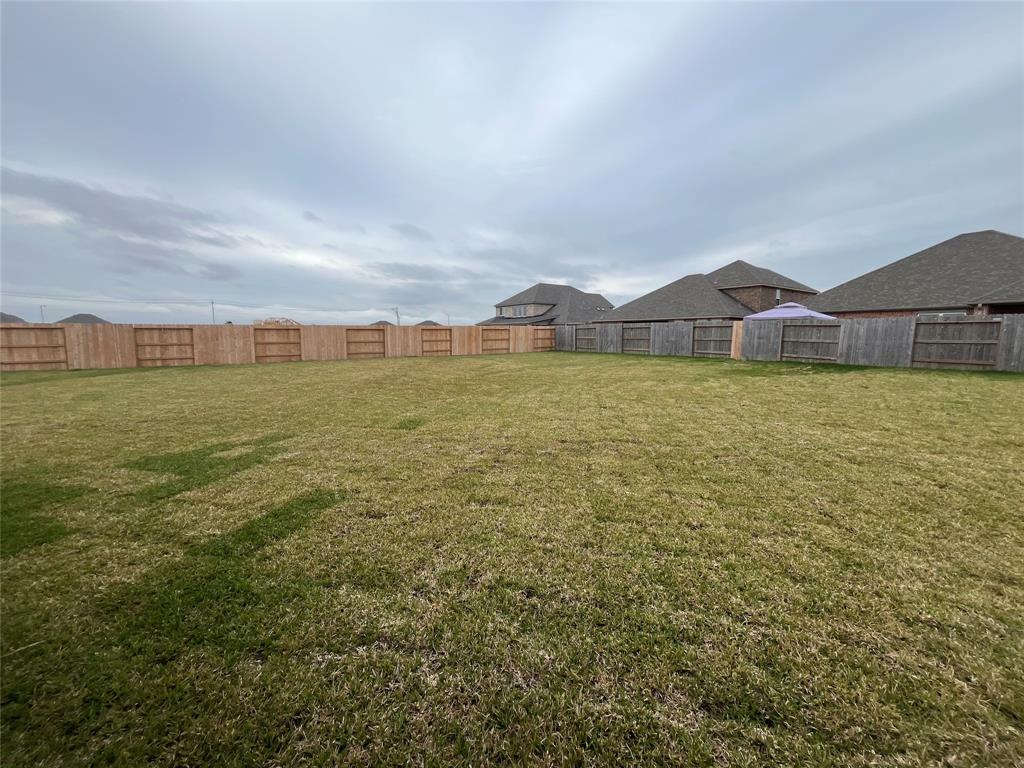 3102 Bolt Rope Drive, Texas City, Texas image 10