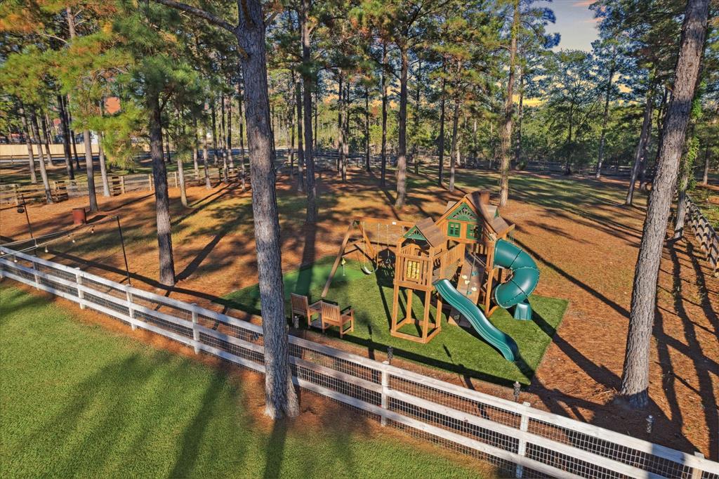 9822 Guadalupe Street, Conroe, Texas image 4