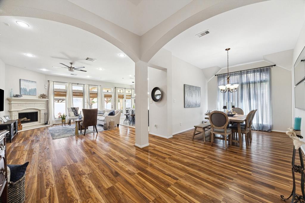 2817 Field Hollow Drive, Pearland, Texas image 5