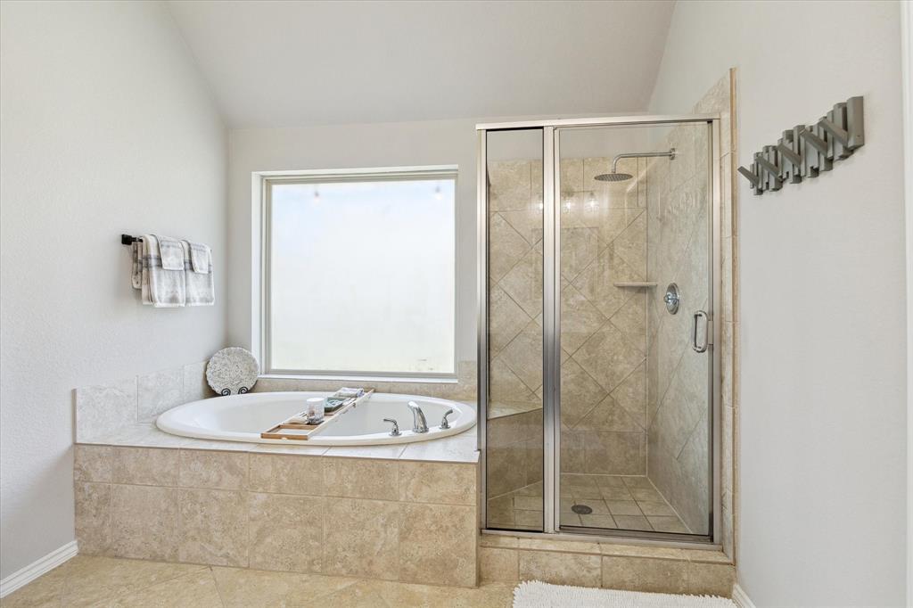 2817 Field Hollow Drive, Pearland, Texas image 13