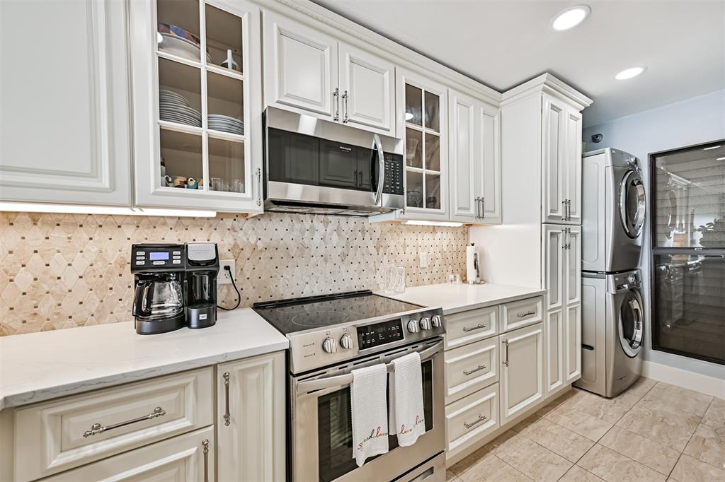 Galveston, Texas 77551, United States, 2 Bedrooms Bedrooms, ,2 BathroomsBathrooms,Residential,Active,184175