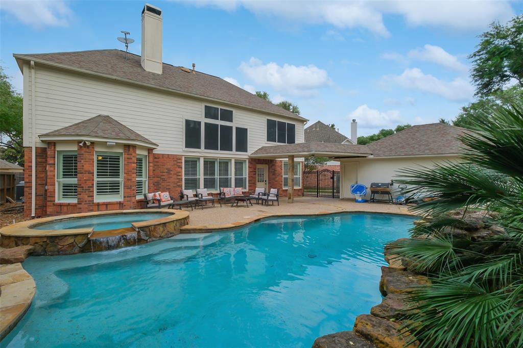 6911 Chessley Chase Drive, Sugar Land, Texas image 21