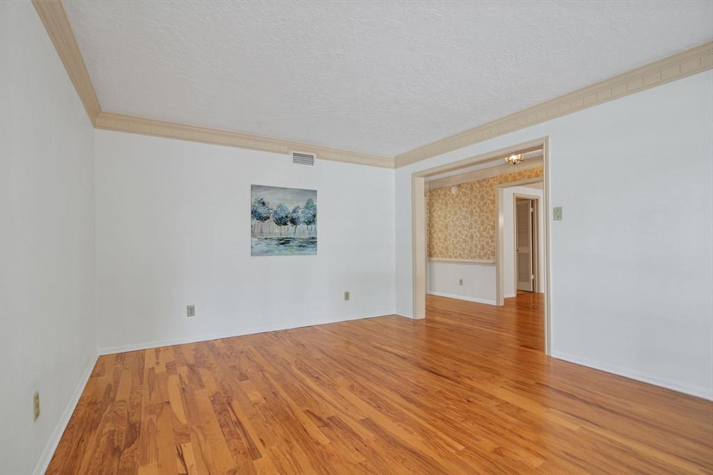 3407 Maple Park Drive, Kingwood, Texas image 11