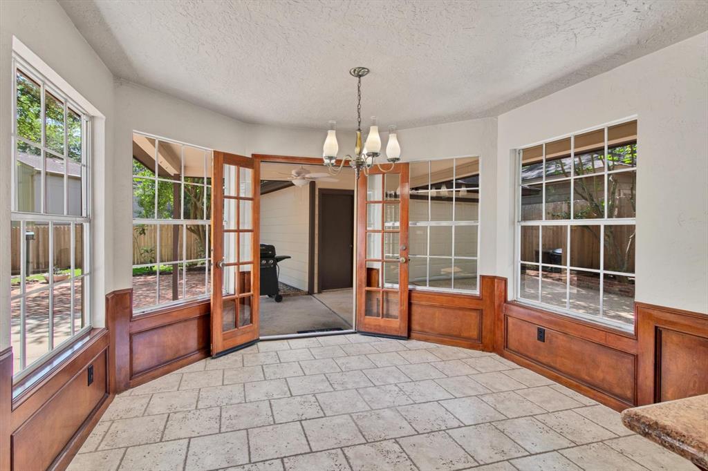 3407 Maple Park Drive, Kingwood, Texas image 16