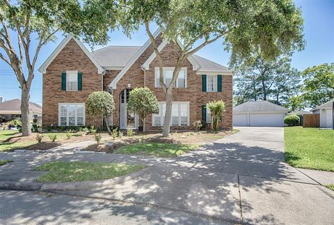 Single Family Residence in Pearland TX 2125 Tipperary Drive.jpg