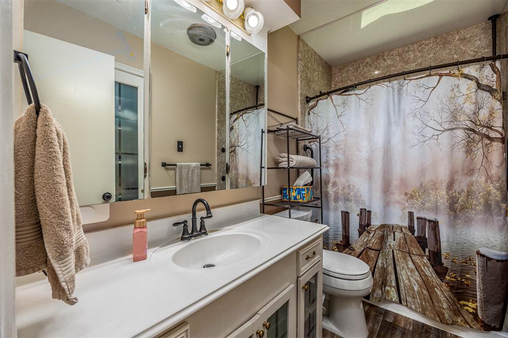 505 Mary Lane, Highlands, Texas image 22