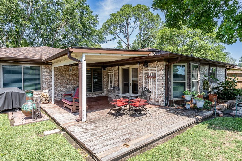 505 Mary Lane, Highlands, Texas image 13
