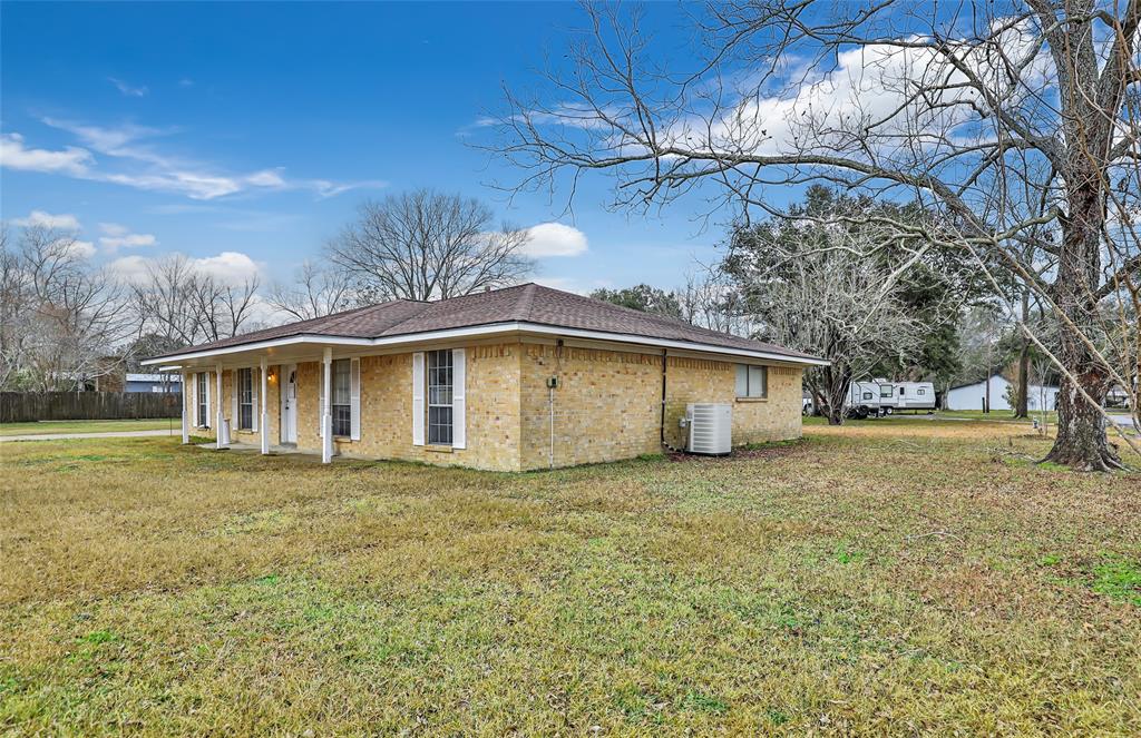 202 Dogwood Street, Daisetta, Texas image 3