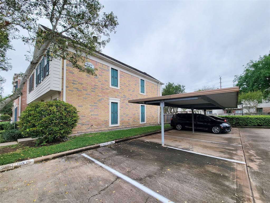 2808 Grants Lake Boulevard #304, Sugar Land, Texas image 4