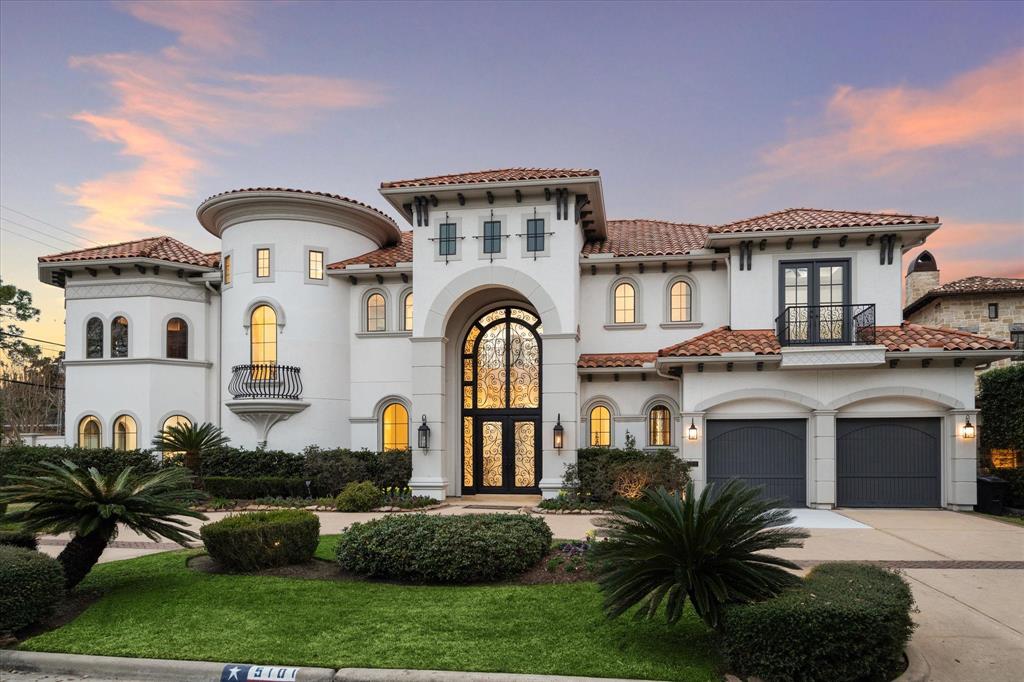 5101 Huckleberry Circle