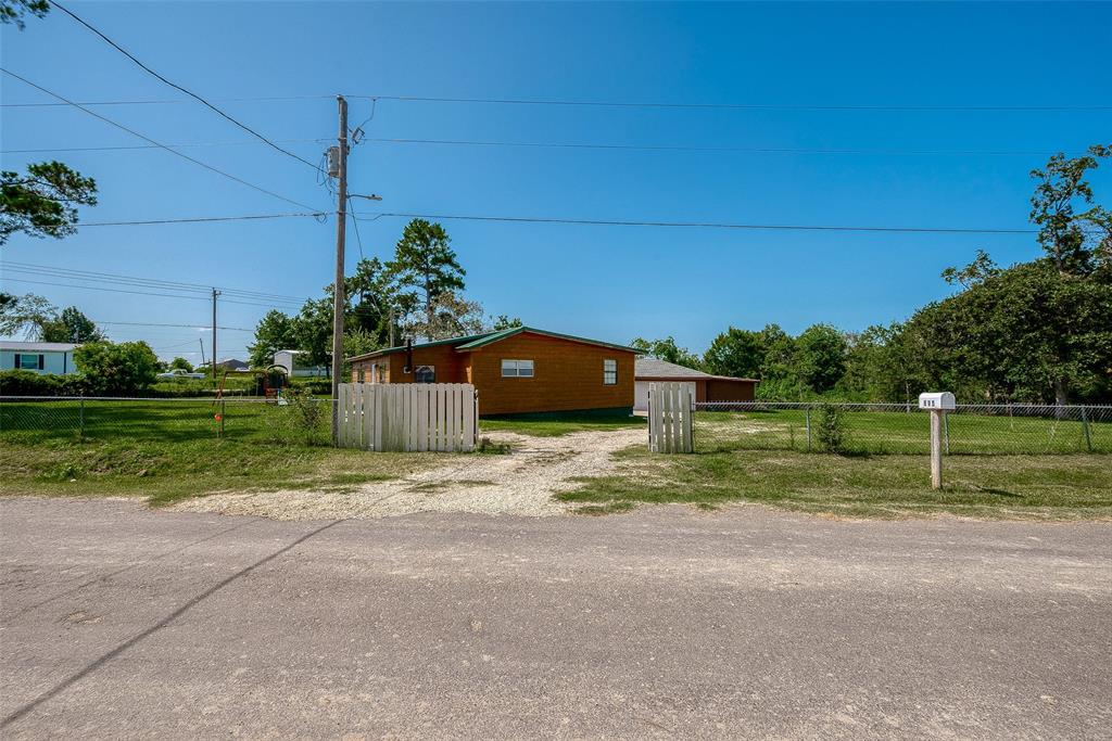 695 Yaupon Cove Drive, Onalaska, Texas image 41