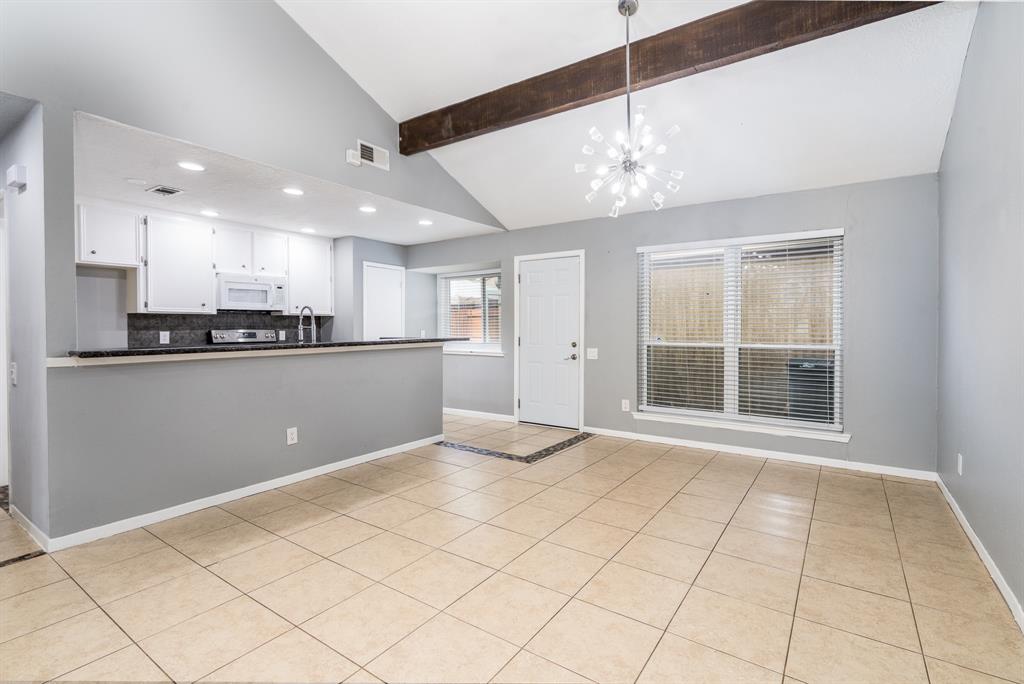 8660 Maplecrest Drive, Houston, Texas image 8