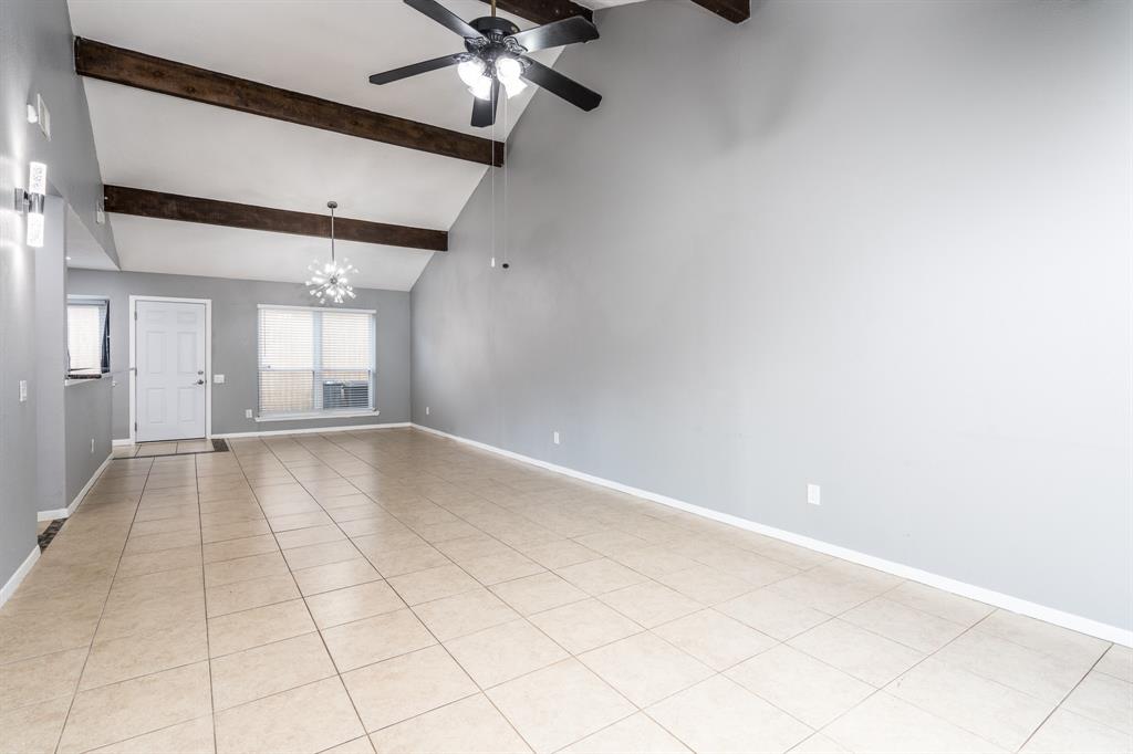 8660 Maplecrest Drive, Houston, Texas image 5