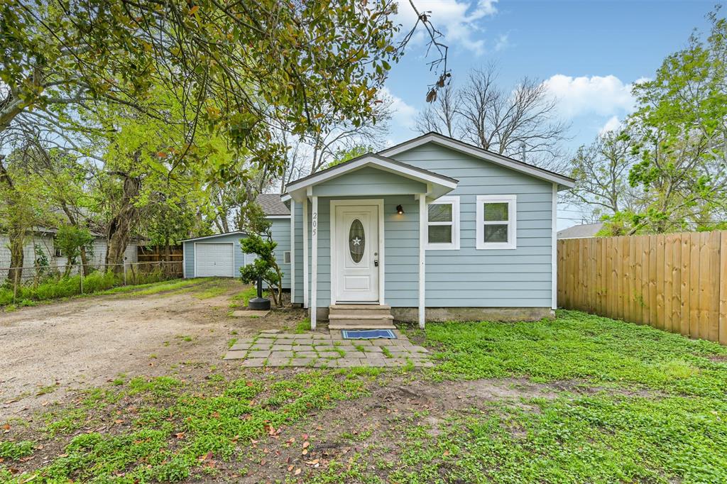 205 Prune Street, La Marque, Texas image 3