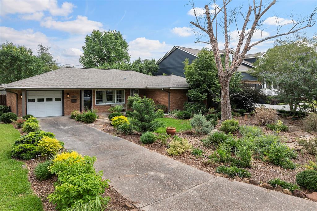 2114 Saxon Drive