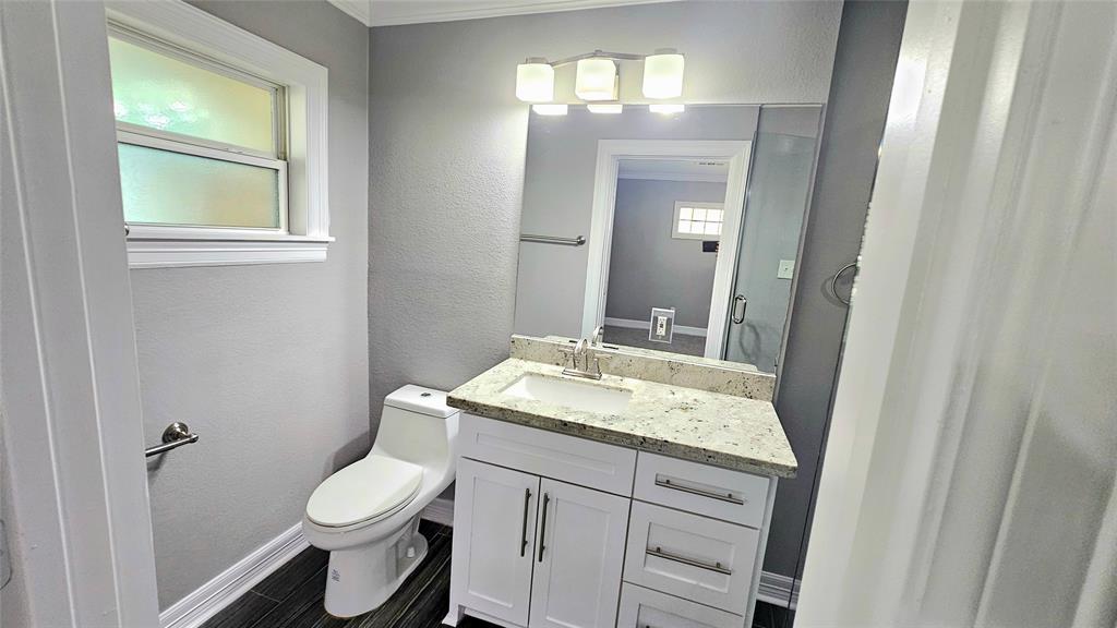 3318 N Braeswood Boulevard, Houston, Texas image 37