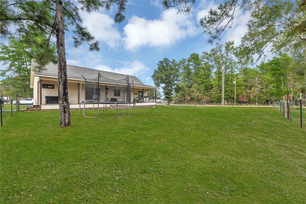 711 Forest Springs, Livingston, Texas image 25