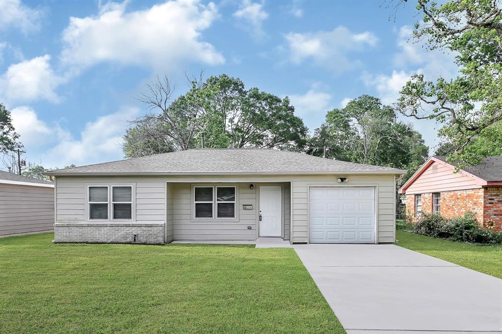 304 E Foley Street, Alvin, Texas image 21