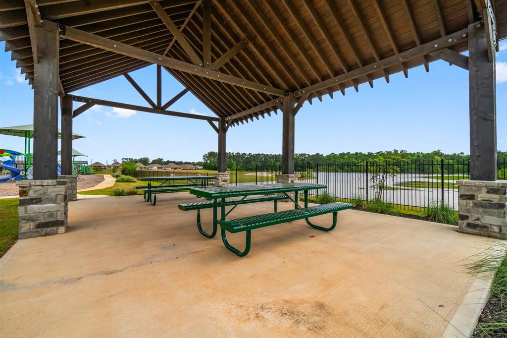 42578 Summer Crest Road, Magnolia, Texas image 36