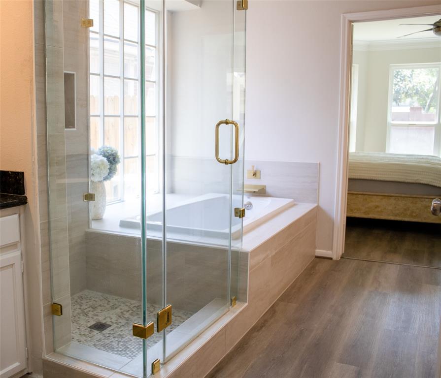 3222 Serene Oak Drive, Sugar Land, Texas image 8
