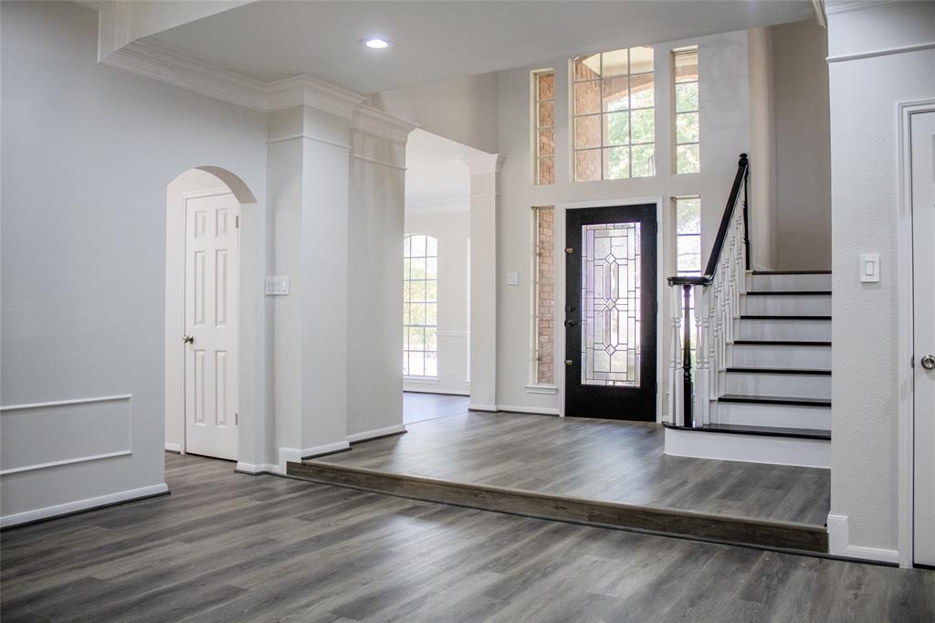 3222 Serene Oak Drive, Sugar Land, Texas image 2