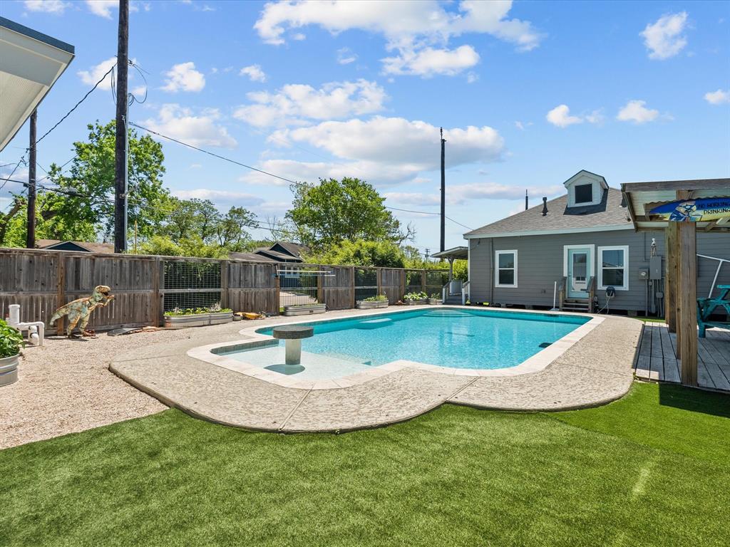 602 W 1st Street, Freeport, Texas image 45