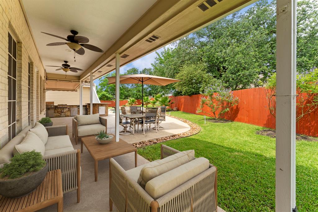 5405 Kingston Cove Court, Willis, Texas image 32