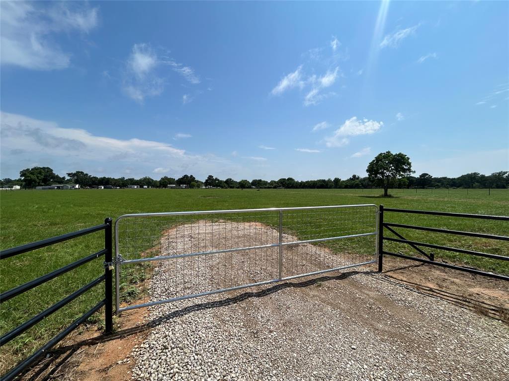 38715 Wiggins Road, Hempstead, Texas image 8