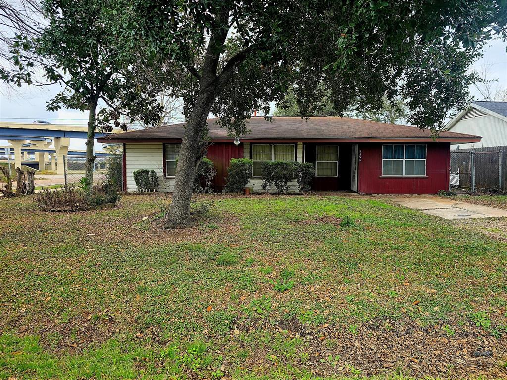 7634 Lady Street