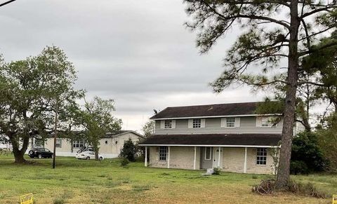 Photo of 4513 County Road 424, Alvin, TX 77511 (MLS # 270853)
