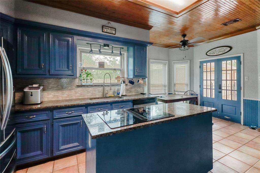 5314 Prairie Rose Street, Danbury, Texas image 11