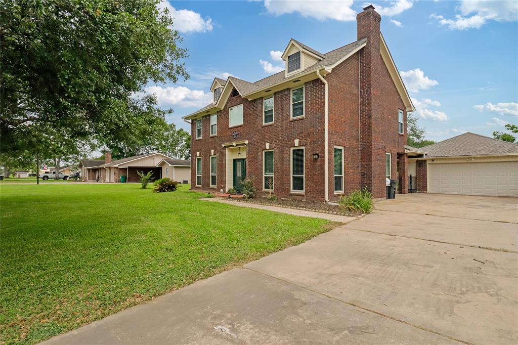 5314 Prairie Rose Street, Danbury, Texas image 3