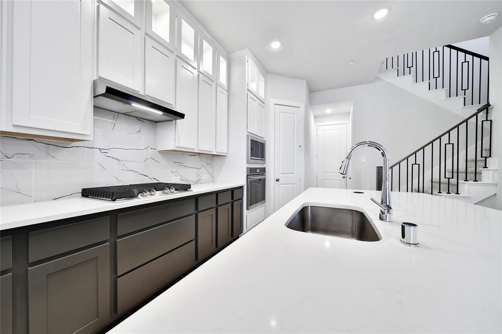 531 Cypress Valley Avenue, Montgomery, Texas image 8