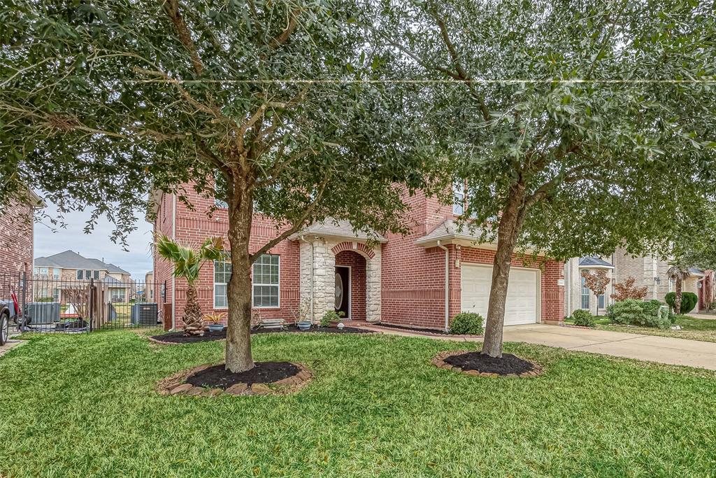 18118 Billabong Crescent Court