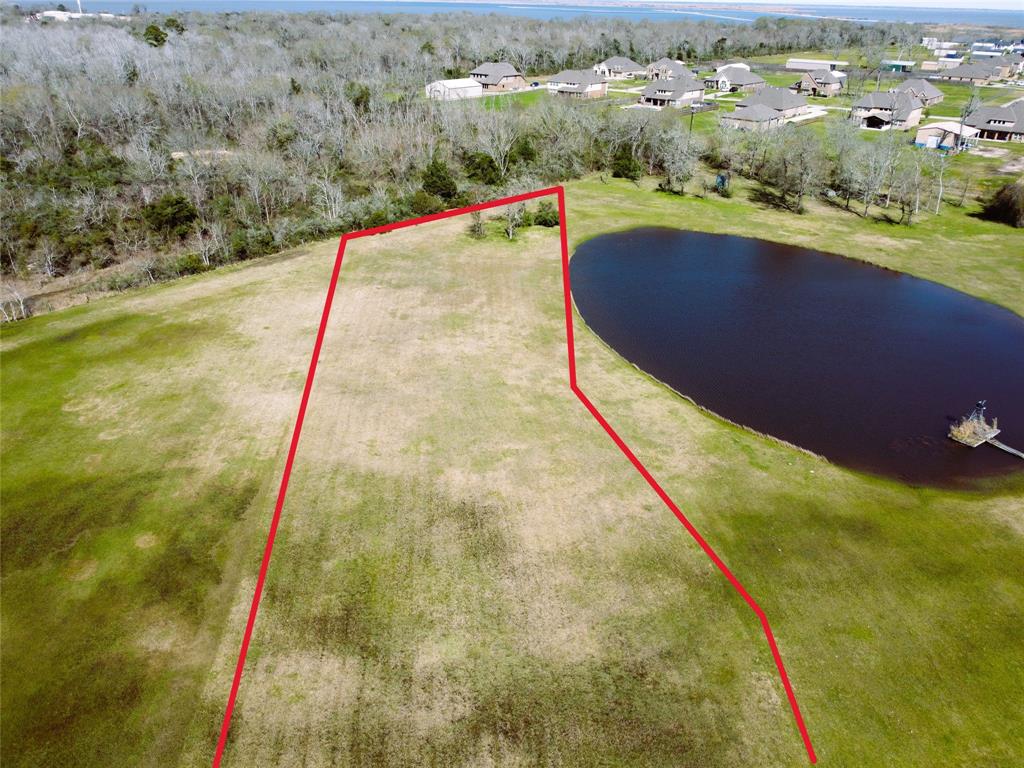 9035 Tumblewood Drive, Beach City, Texas image 4