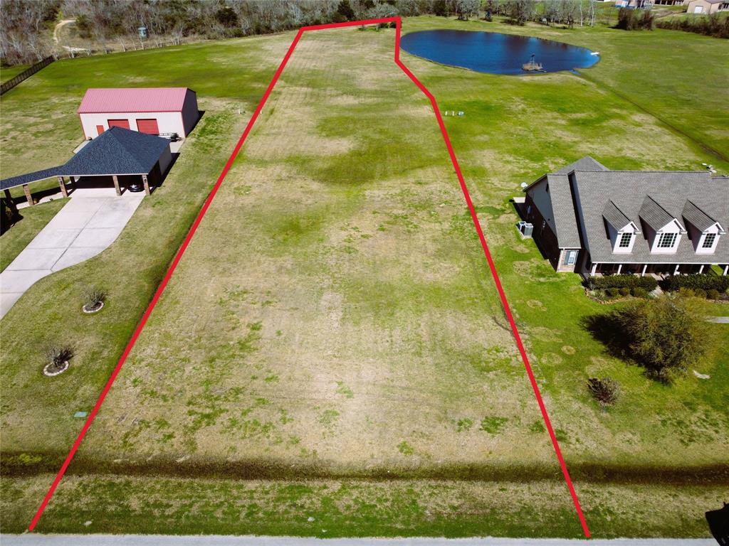 9035 Tumblewood Drive, Beach City, Texas image 2