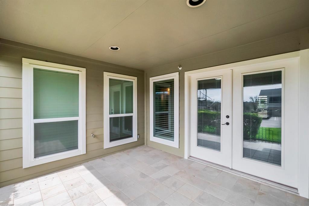 35 April Point Drive, Conroe, Texas image 22
