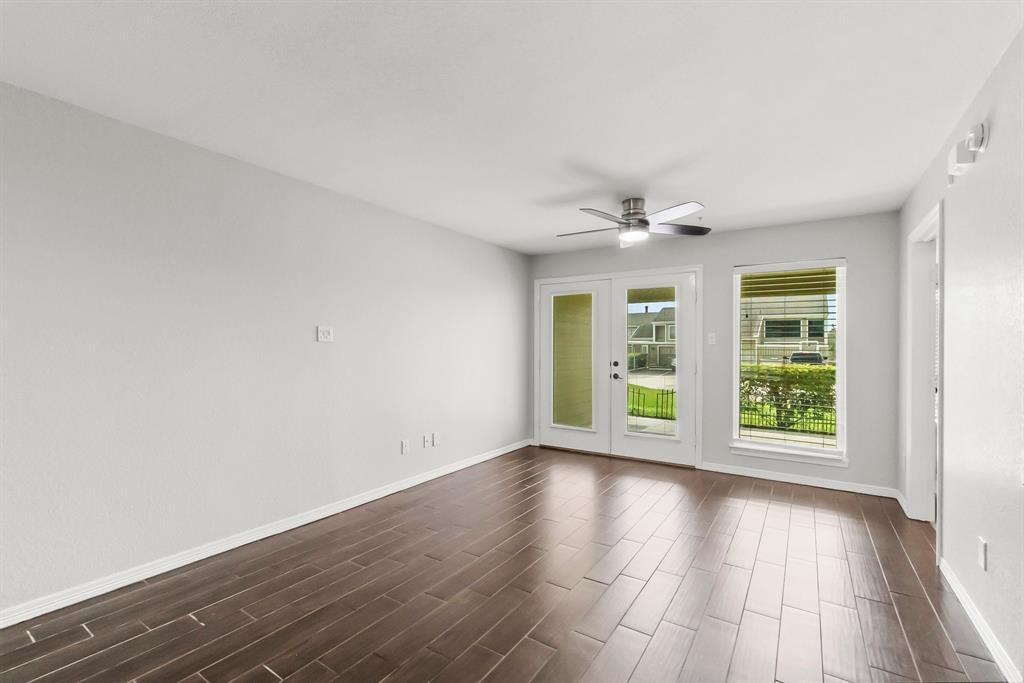 35 April Point Drive, Conroe, Texas image 5