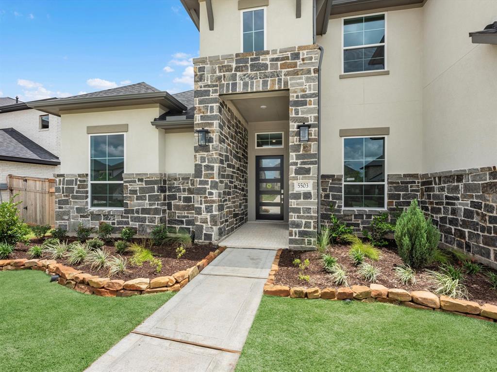 5503 Holly Hollow Lane
