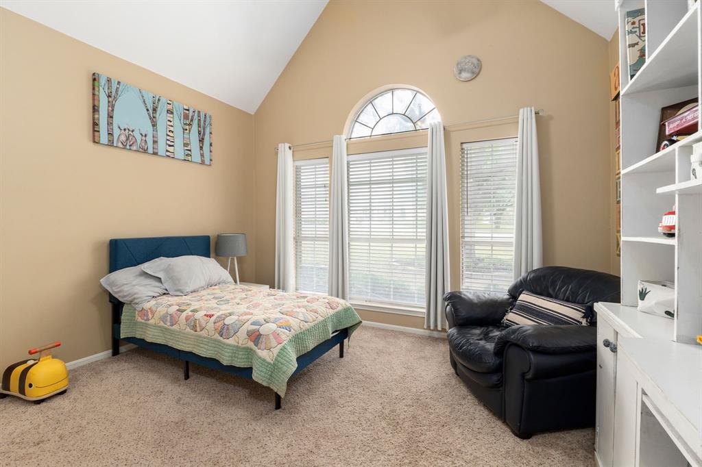 2807 Shadow Lawn Street, Brenham, Texas image 15