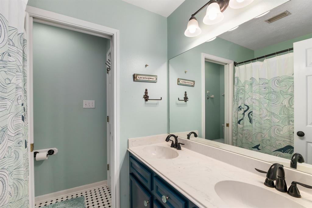 2807 Shadow Lawn Street, Brenham, Texas image 21
