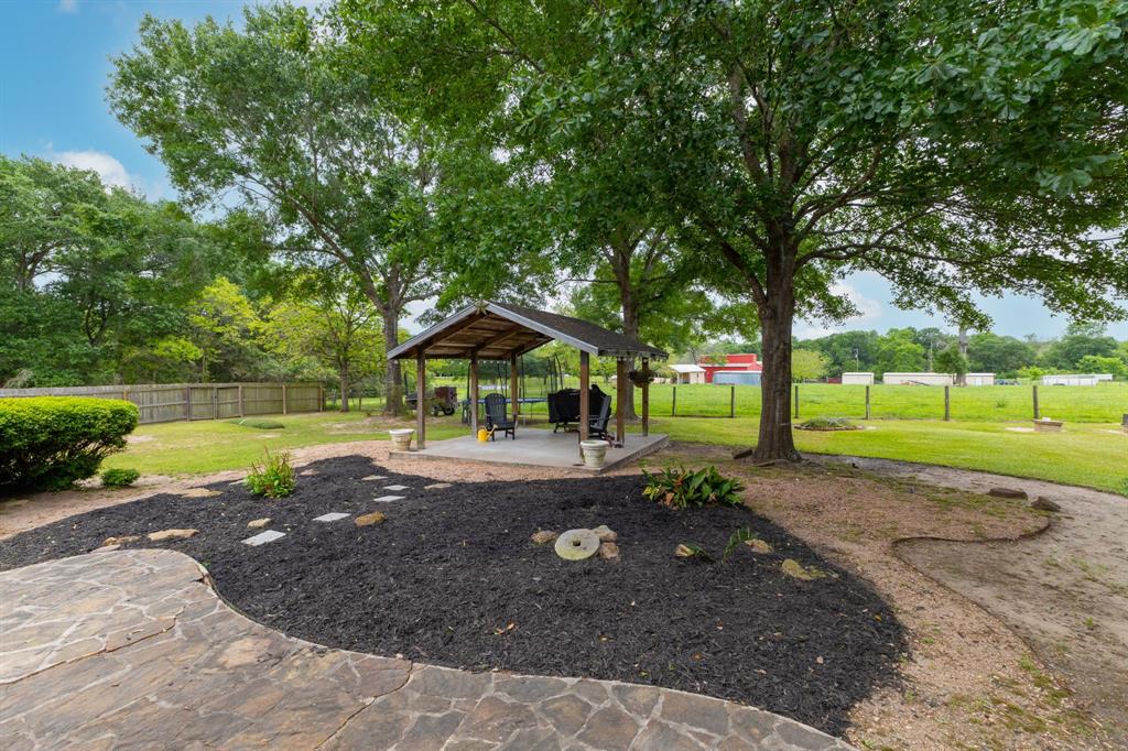 2807 Shadow Lawn Street, Brenham, Texas image 26