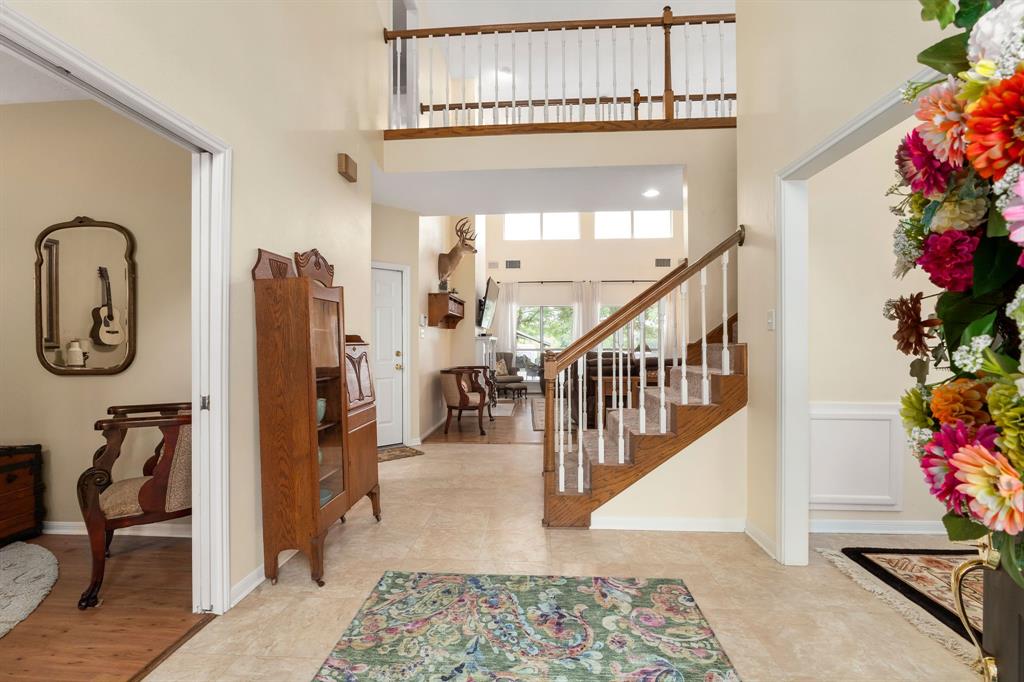 2807 Shadow Lawn Street, Brenham, Texas image 2