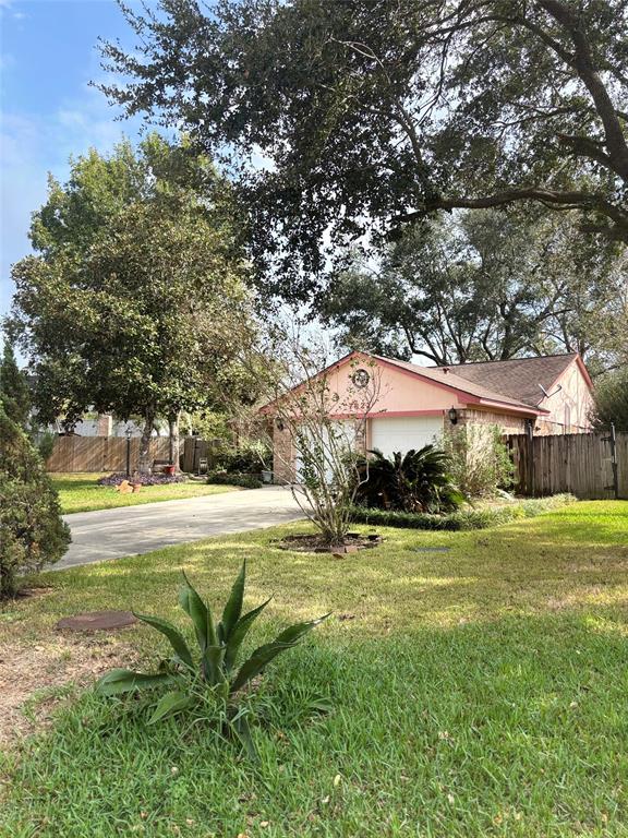 property-search 2 7822 Red Finch Court