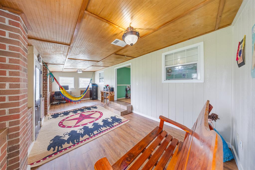 20426 Bracewell Road, Bedias, Texas image 11