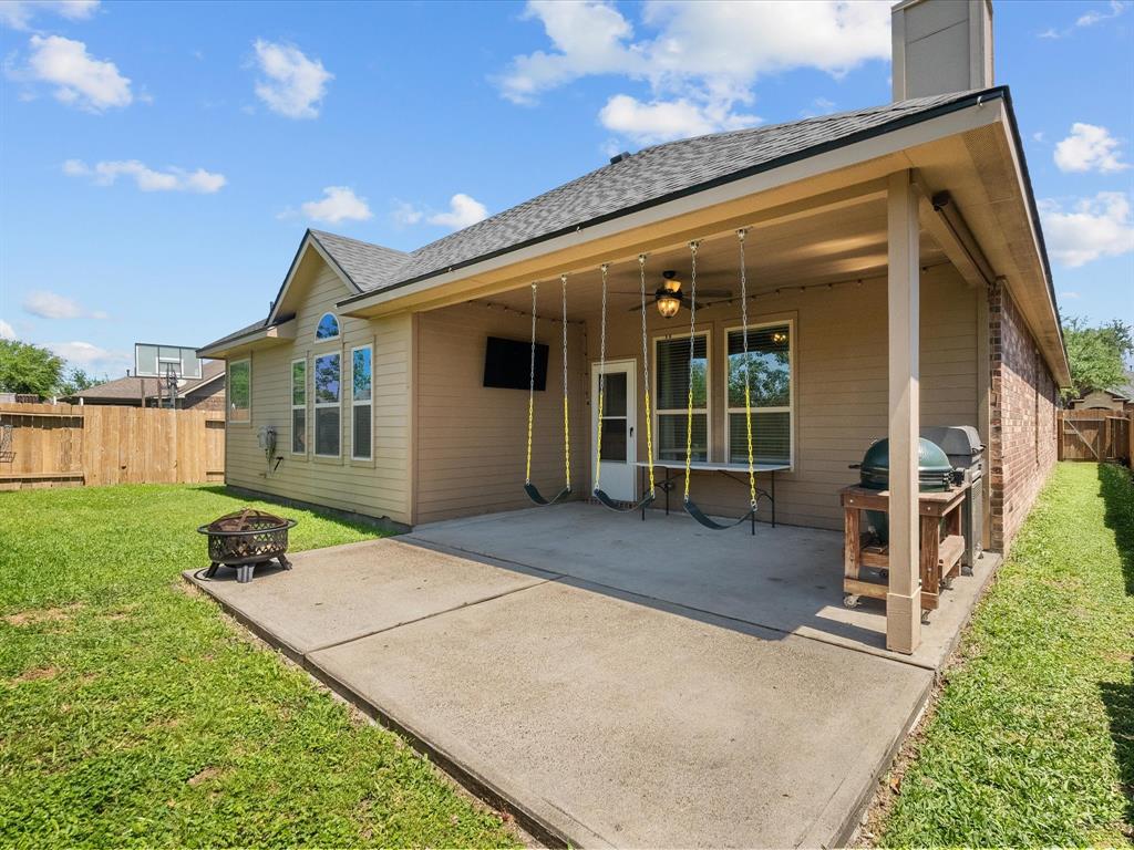 957 Ponte Serra Drive, League City, Texas image 31