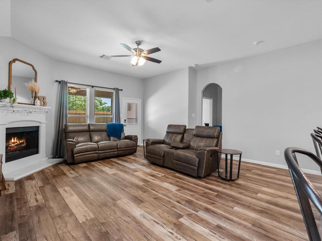 957 Ponte Serra Drive, League City, Texas image 4