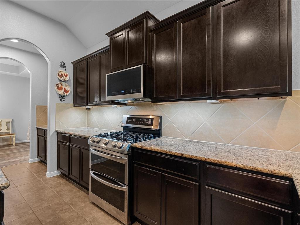 957 Ponte Serra Drive, League City, Texas image 12