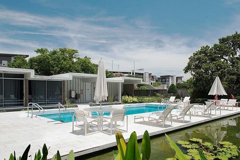 Photo of 5050 Woodway Drive #2A, Houston, TX 77056 (MLS # 94590339)